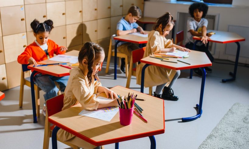 Cara Efektif Menghadapi Tantangan Pendidikan Non Akademik Membangun Pondasi Holistik Untuk Masa Depan